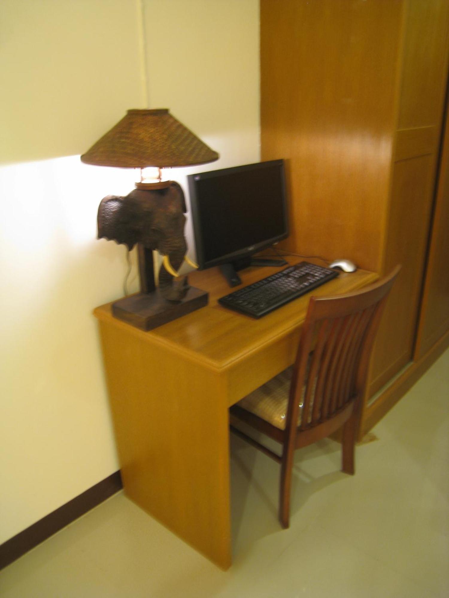 Rafael Hotel And Mansion Bangkok - Sha Extra Plus Certified Экстерьер фото
